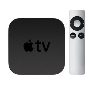 Apple TV + 2 Apple remotes